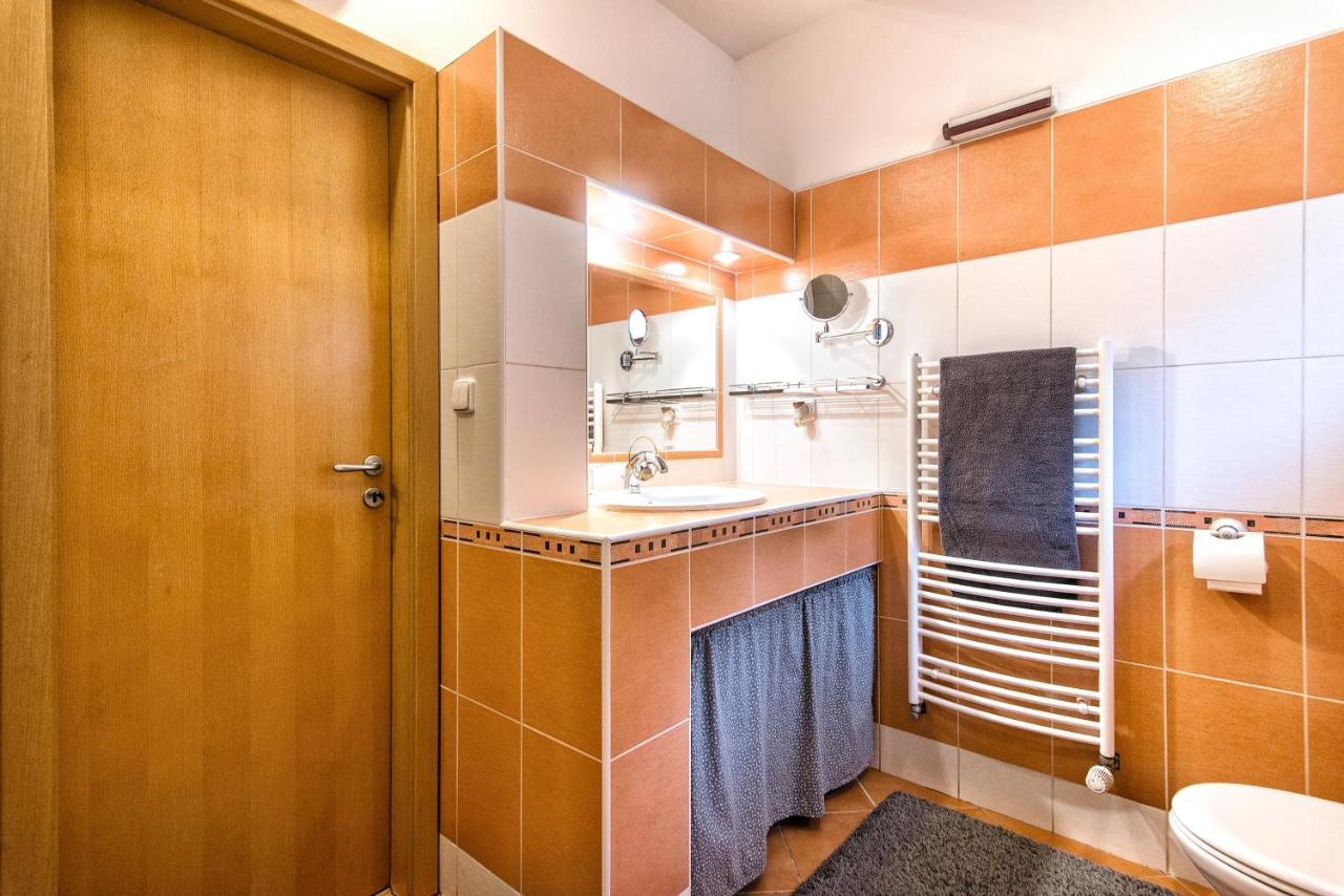 Apartment Neratovice المظهر الخارجي الصورة