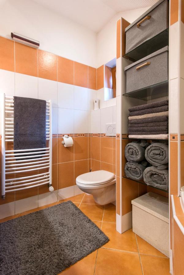 Apartment Neratovice المظهر الخارجي الصورة